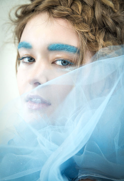 top makeup artist oz zandiyeh blue brows