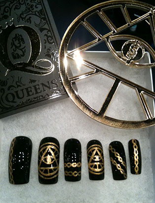 steph urmeneta haus of lacquer queens inspired nail design