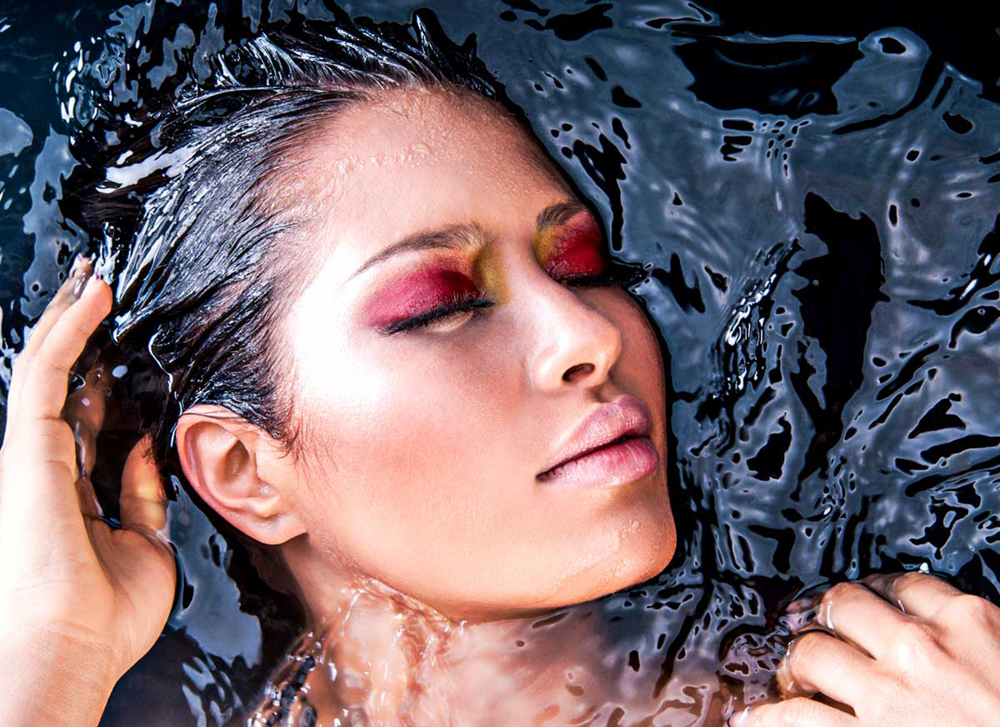 paloma guerard water photoshoot creative