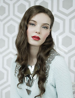 red lips makeup by aya coulter