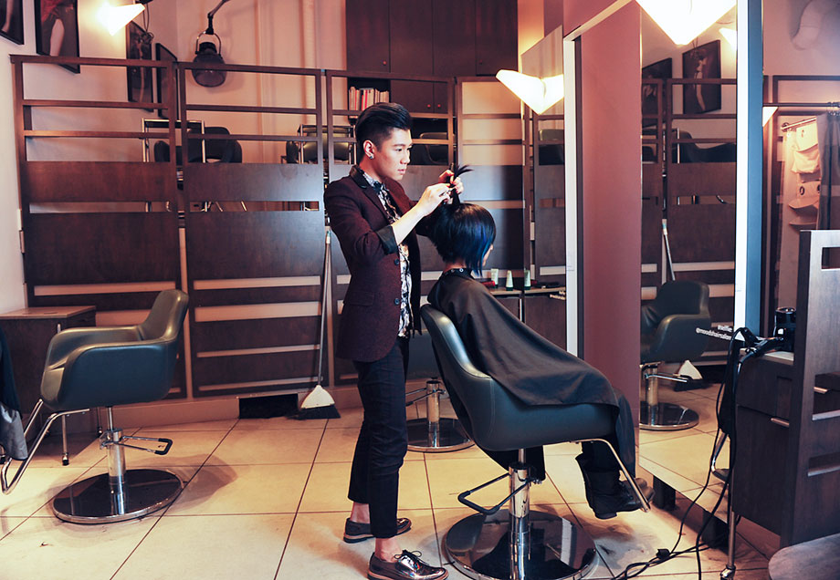 top hair graduate freddy sim in salon