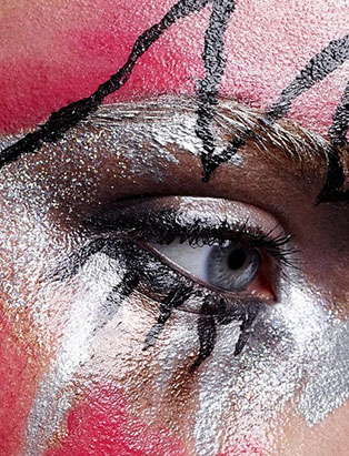 top makeup school graduate jenna kuchera silver eye