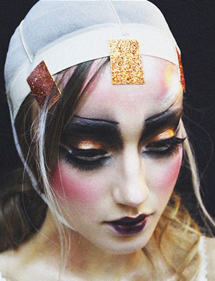 top makeup school graduate jenna kuchera gold glitter tape