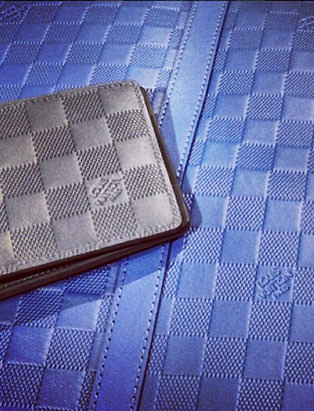 top fashion graduate brian chang visual merchandiser at louis vuitton leather damier wallet