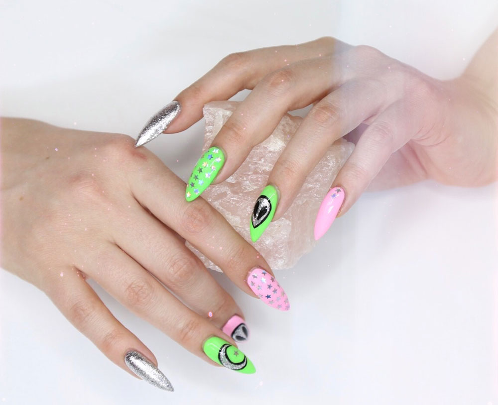 little mythy top nail school graduate alien nail art