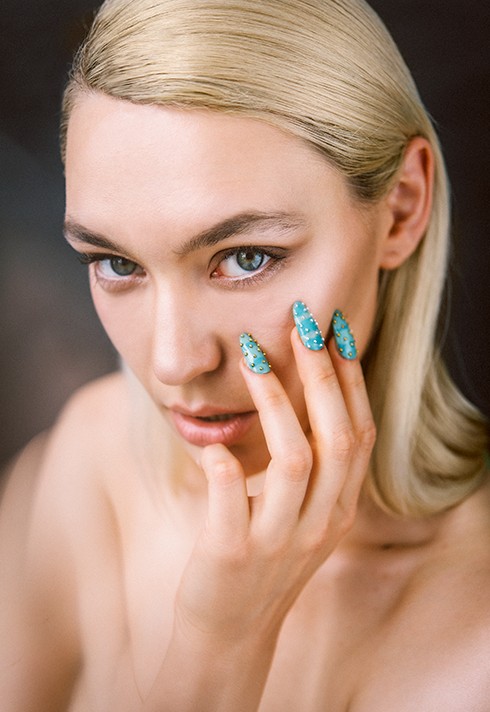 pro nail grad stefania flex teal nails photoshoot