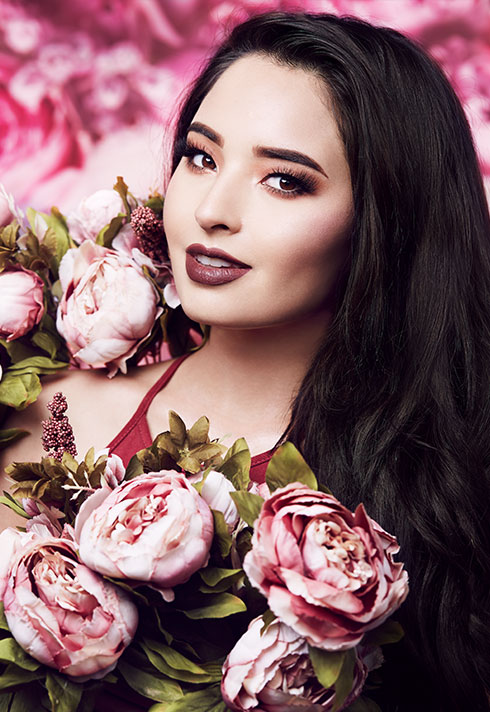 makeup graduate laura sanchez roses