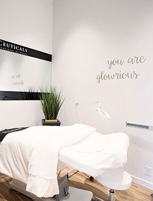 project skin md glowrious treatment room