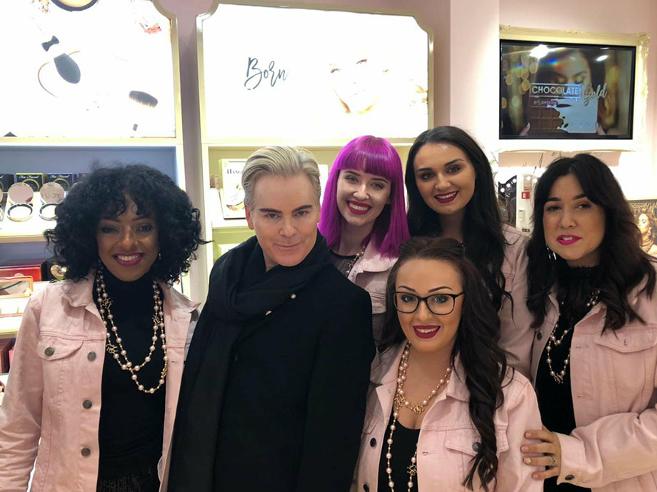 makeup graduate genevieve liska too faced team