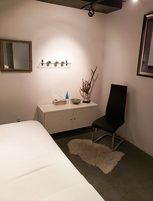 manscape by spa owner doug janczyn treatment room