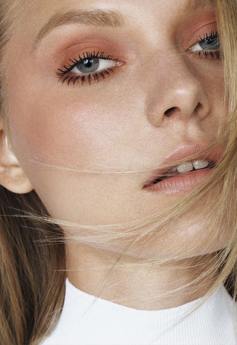 Freelance makeup artist, Ana V De G's makeup look for Marie Claire photoshoot with light makeup.