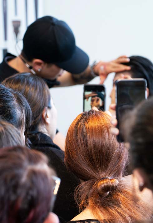 Tim Hung, professional, teaching, Curlique, Smith-Cosmetics, audience, demo