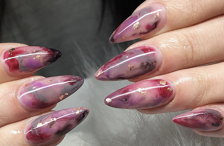 Blanche Macdonald instructor and nail artist Alejandra Ramazzi's marbled gold foil nail creation