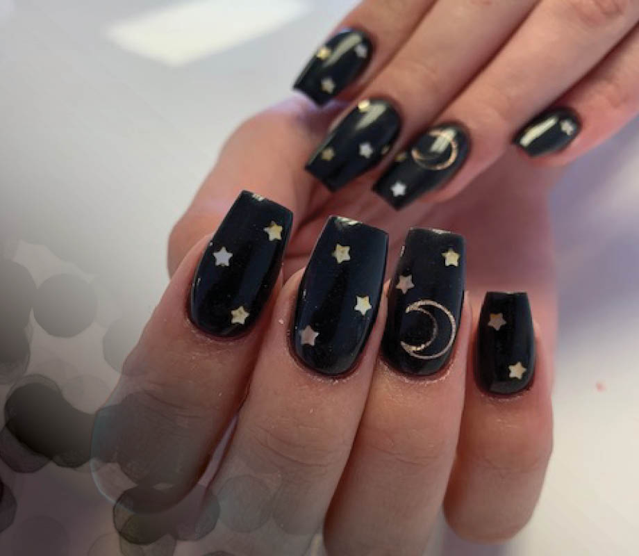 Sarah Deptuck, Blanche Macdonald Nail Studio graduate's witchy nail design